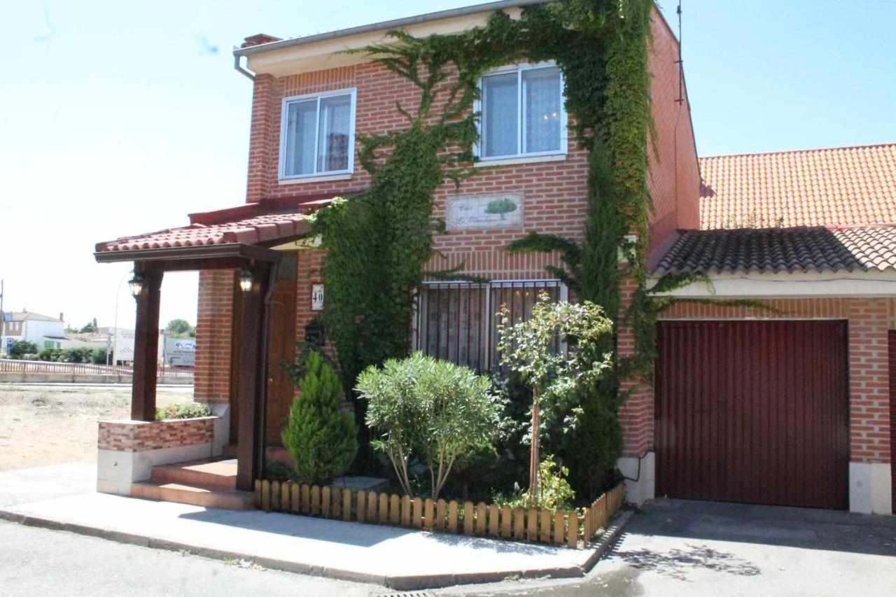 Alojamiento La Olmedana Olmedo Esterno foto